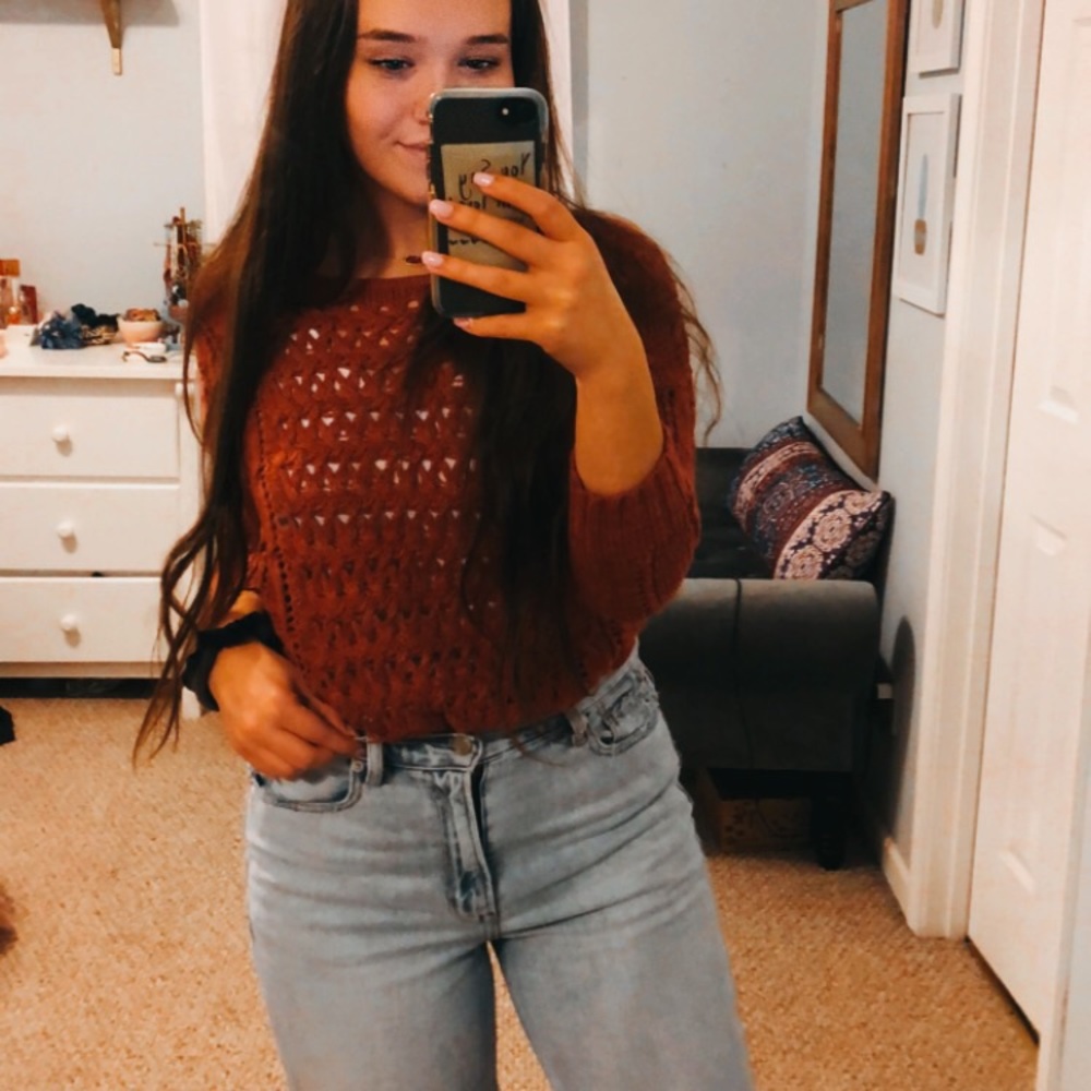 American Eagle Sweater